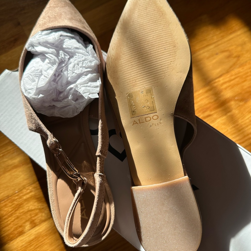 Aldo Tan Heels Elegant Design
